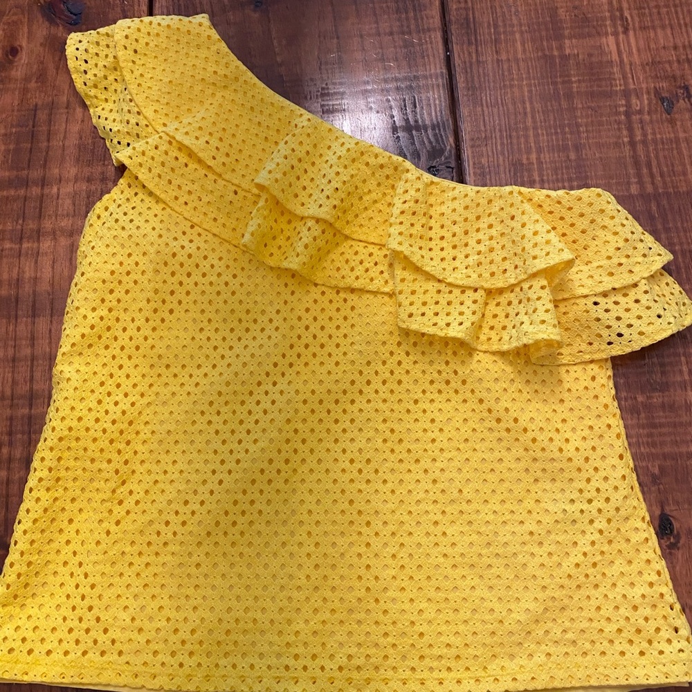 Banana Republic one shoulder ruffle top- EUC- size Medium